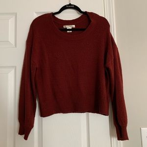 Maroon sweater with poofy sleeves